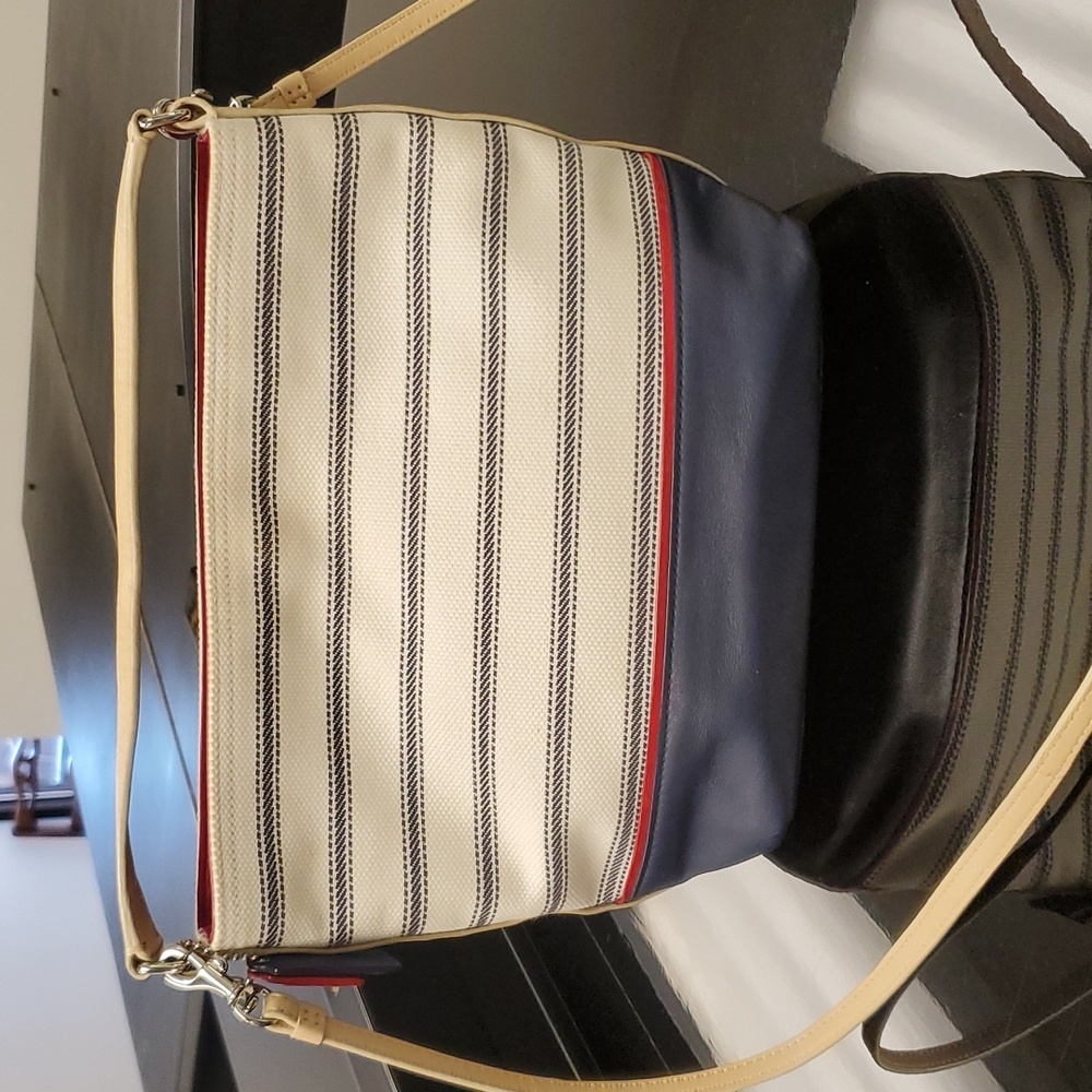 Coach Saint James Crossbody - Picture 6 of 16